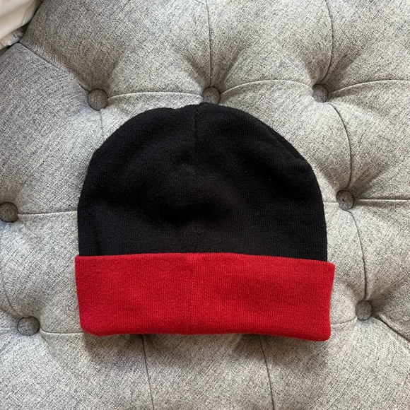 NIKE // Beanie - Picture 2 of 3